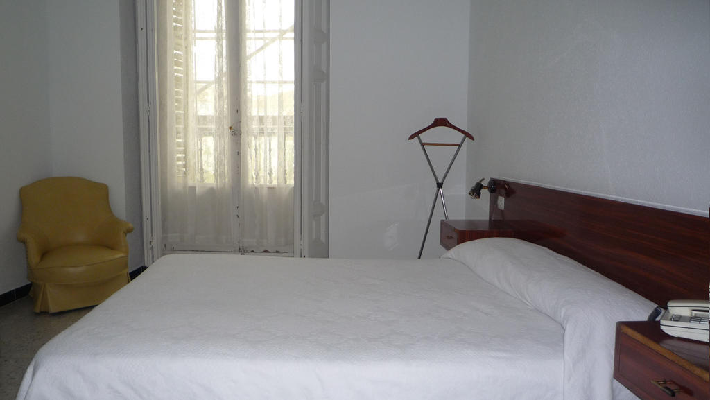 Hostal Americano Мадрид Номер фото