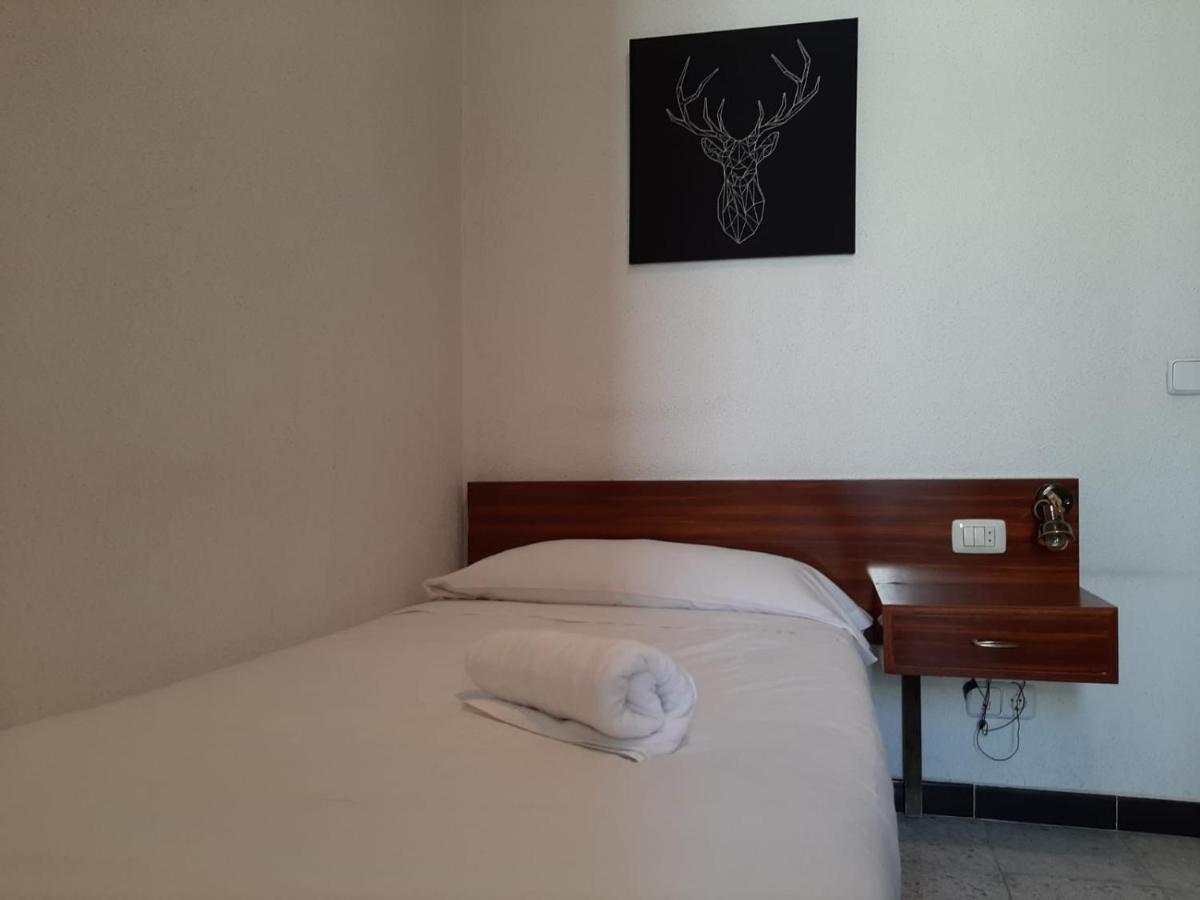 Hostal Americano Мадрид Экстерьер фото
